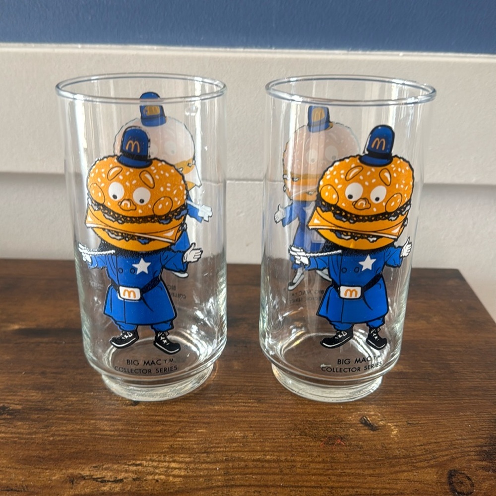 Vintage 1977 Big Mac McDonalds McDonaldland Action Series 16 oz set of 2